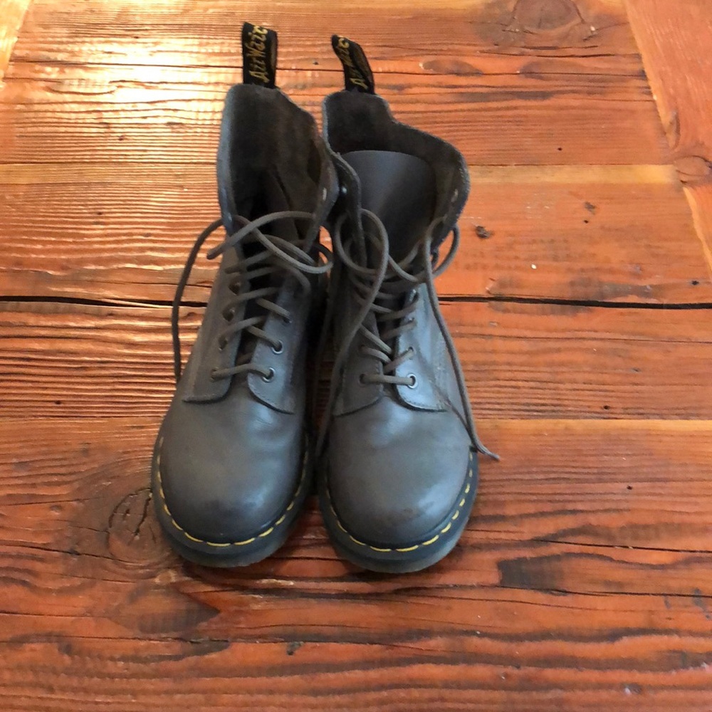 Grey docs!